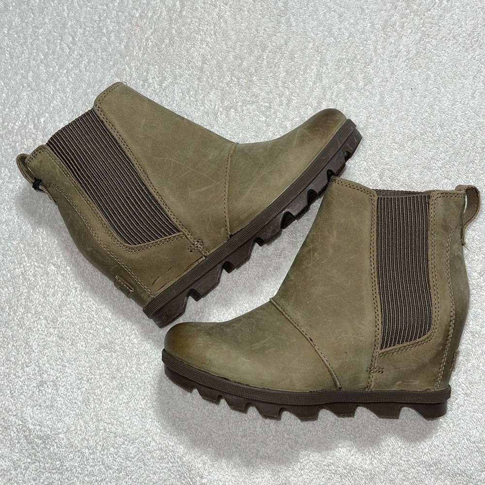 SOREL JOAN OF ARCTIC WEDGE ll New Size 6